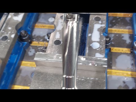 HAAS VF6 CNC MILL 21/32 seco indexable drill w/ inserts .75×12×22 aluminum plate