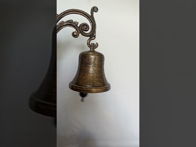 Vídeo relacionado con GmeDhc Campanilla de Metal, Campana de Mano, Campana con Asa, para Campana de Recepción, Campana de Cena, Campanilla de Servicio de Metal para Meditación, Alimentación de Mascotas, Oración, Decoración