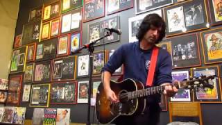 Pete Yorn performs “Suedehead” by Morrissey live at Twist & Shout