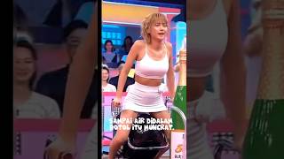 Download lagu This girl was asked to sit on the hot seat until the water in the bottle spurted out #gameshow #j... mp3 Download lagu This girl was asked to sit on the hot seat until the water in the bottle spurted out #gameshow #j... mp3