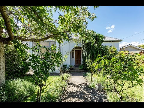 12 Bright Street, Belleknowes, Dunedin - Proudly marketed by The Columbs