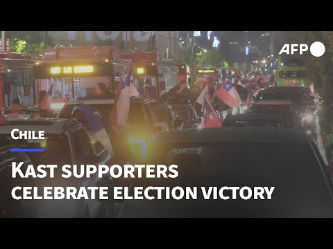 Video | Kast supporters in Santiago celebrate the candidate's election win | AFP