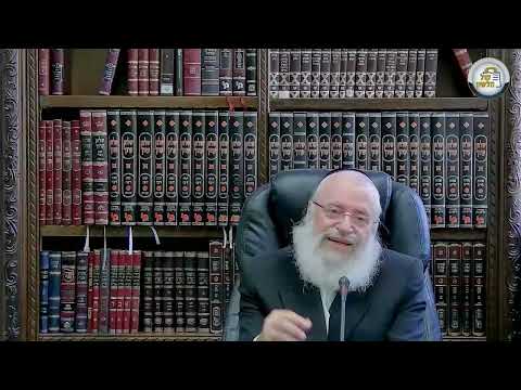 Lighting Chanukah Candles in Shul | Weekly Shiur by Rav Asher Weiss Shlit"a