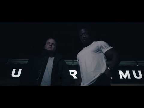 Video thumbnail for Intro (Schwarzer Hoody)