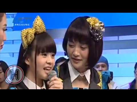 Cindy Yuvia greets in mandarin.