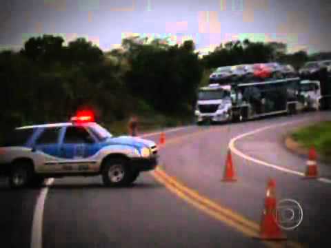 Acidente com ônibus de banda Reginho e Banda Surpresa mata um na Bahia, diz polícia