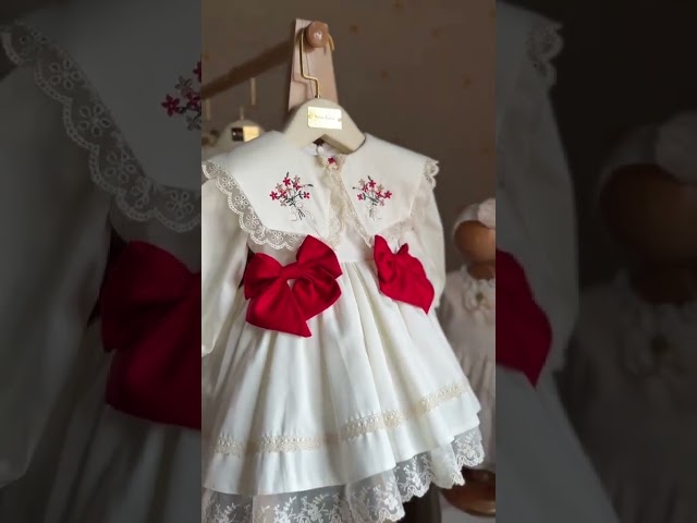 فستان بناتي بتصميم انيق