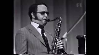 Elvin Jones Trio - Gingerbread Boy
