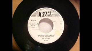 WRENS - Hey Girl  / Serenade Of The Bells - Rama 174 - 1955
