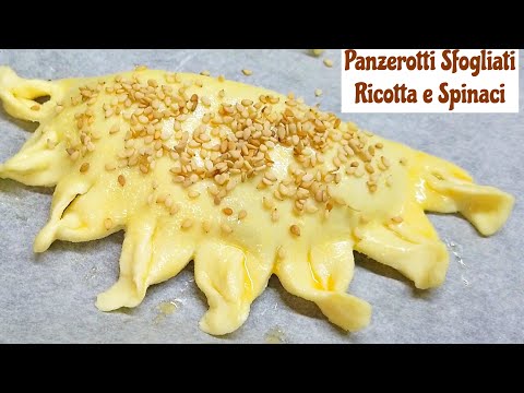 PANZEROTTI SFOGLIATI RICOTTA E SPINACI ricetta semplice PUFF PASTRY SPINACH AND RICOTTA CHEESE