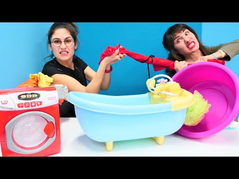 Ayşe VS. Ümit - Kıyafetleri yıkamak için tartışma. Komik videolar