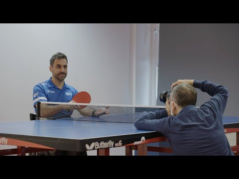 Iker Sastre mahai-tenis jokalariari eginiko elkarrizketa