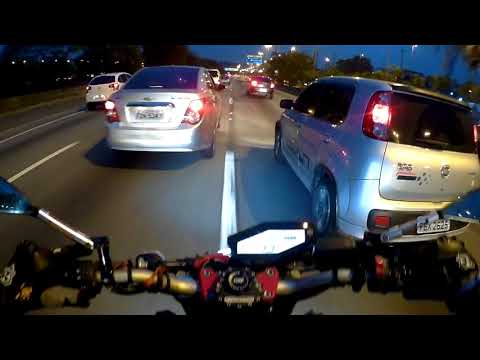 YAMAHA MT 09 MARGINAL A MILHÃO PILOTAGEM ARRISCADA 24-10-2017
