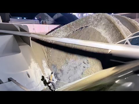 Barge unloading 4,500 tons of ore - Female worker unloading - Relaxing video