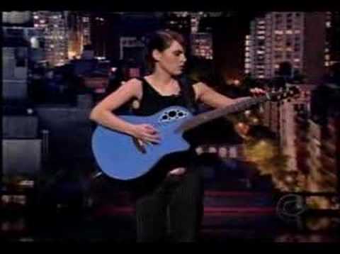 Kaki King - Playing With Pink Noise (Live)