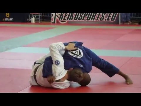 Adam Wardzinski vs Carlos Santos - FINAL - IBJJF London Open 2014 - Brown Adult - Medium-Heavy