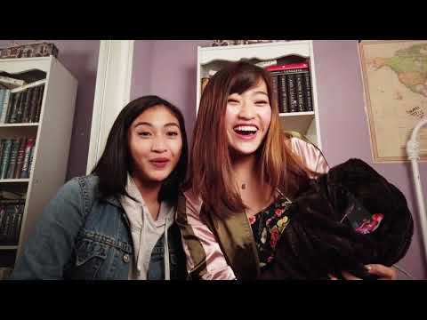 UNBOXING MY DEBUT NOVEL ARCS!!! [VLOG #1]