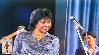 Download lagu Euis Darliah - Kaulah Segalanya/Bila Cinta Bersemi/Bila Kau Seorang Diri (Non Stop Disco 82) (1982) mp3