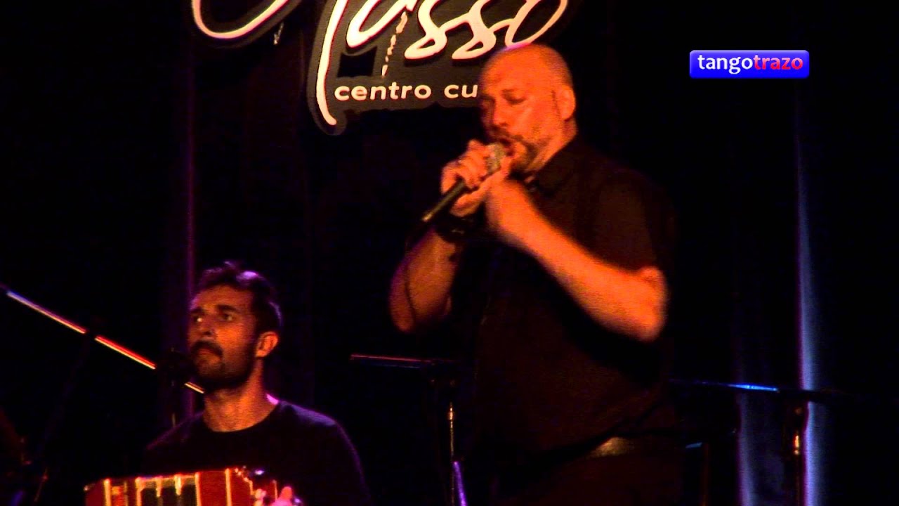 Hernán Cucuza Castiello - "Carabelas nada"