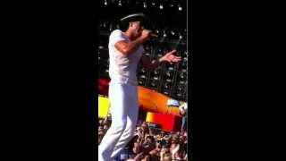 Tim McGraw - For a Little While (Brothers of the Sun Tour-Oakland)
