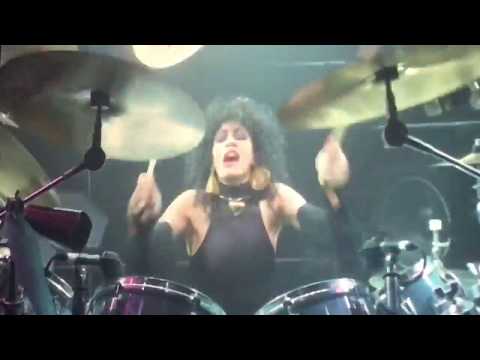 #Music - Sheila  E  - Solo Drum Live