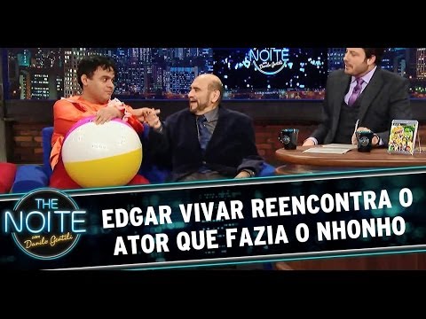 Edgar Vivar reencontra o ator que fazia o Nhonho
