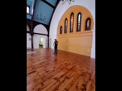 Johnny Gandelsman playing a Bach Cello Suite.