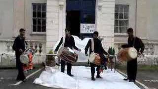 dhol2dhol playing at woodford county high school