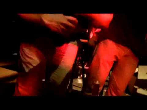 Buddy und die HOLLYS mit Hepatitis Blau