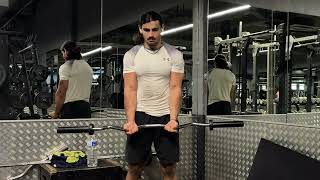 EZ bar Curl