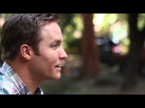 Injustice: Gods Among Us - Celebrity Experts - Scott Porter (HD)