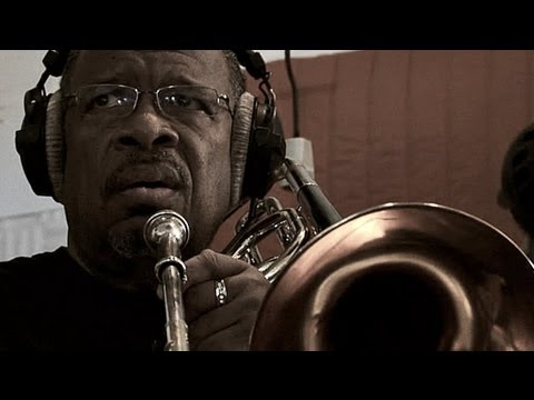 MOP MOP meets FRED WESLEY - Run Around
