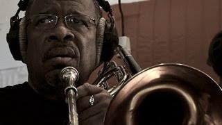 MOP MOP meets FRED WESLEY - Run Around