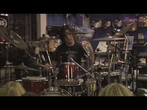 download lagu mp3 mp4 Casey Grillo, download lagu Casey Grillo gratis, unduh video klip Casey Grillo