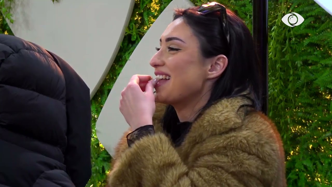 “Mos më thuaj që je mërzitur”/ Miri e pyet Stelinën për daljen e Keijsit: Ka mbaruar…