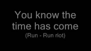 Run Riot by Def Leppard (Lyrics)