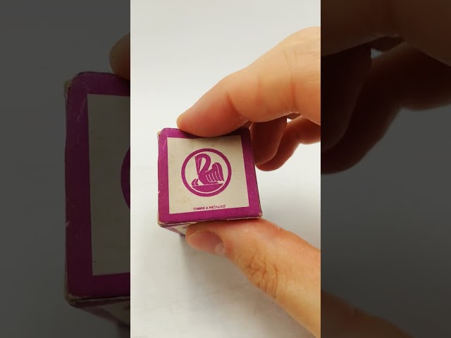 Vídeo relacionado con Pelikan 351213 - Tinta de sellar con aplicador, 28 ml, color azul