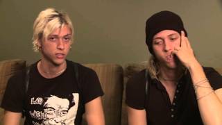 The Garden - "Cells Stay Clean" (Commentary)