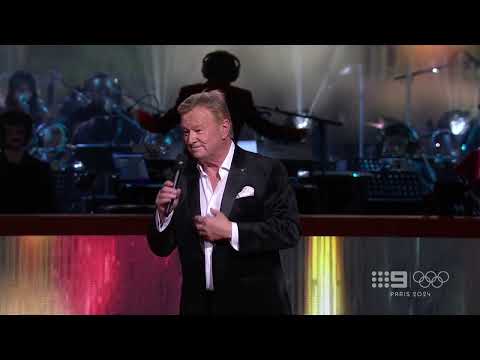 Melbourne Christmas Carols by Candlelight 2023 - Denis Walter