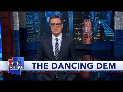 エリザベス・ウォーレンのダンスの動きがブルックリン・ラリーで群衆を沸かせる (Elizabeth Warren's Dance Moves Fire Up Crowd At Brooklyn Rally)