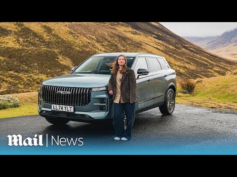 Freda Lewis-Stempel test drives the new Chinese Jaecoo 7 SHS vehicle - a bargain Range Rover rival?