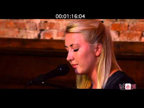 Music Cafe, Pilot #3(15 aug): Julia van Helvoirt - The life of the streets