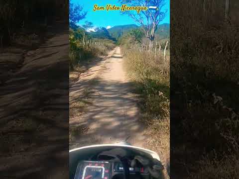 Nicaragua 🇳🇮, viendo estos paisajes se te olvida que andas en reserva de gasolina. #nicaragua