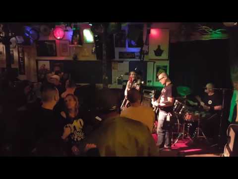 Clockwork Psycho - Blitzkrieg Bop (Ramones cover)