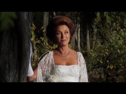 Jane Seymour visits the "Is It You" Tree from Somewhere in Time