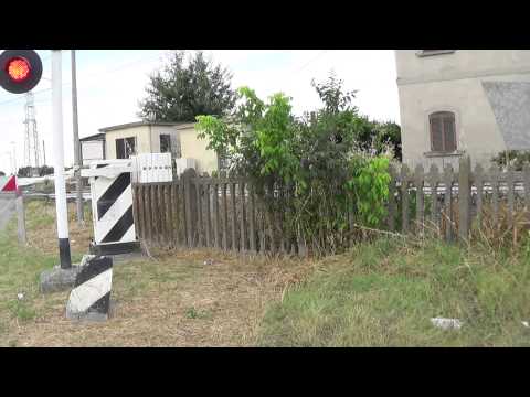 Passaggio a livello di via Canalazzo - Ravenna / Level Crossing