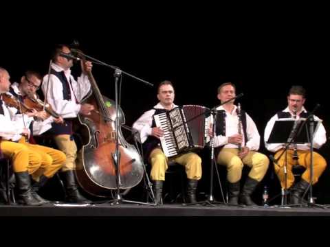 16. "Raduje się serce" - wykonanie Tomasz Tomica