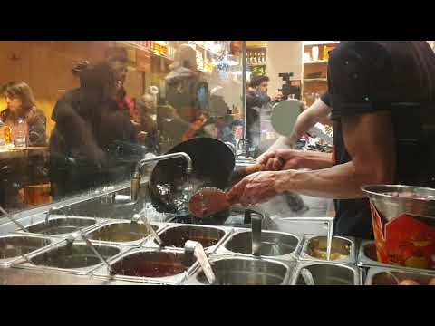 WOK PARA ANDAR NO RESTAURANTE FAST FOOD EM MADRID