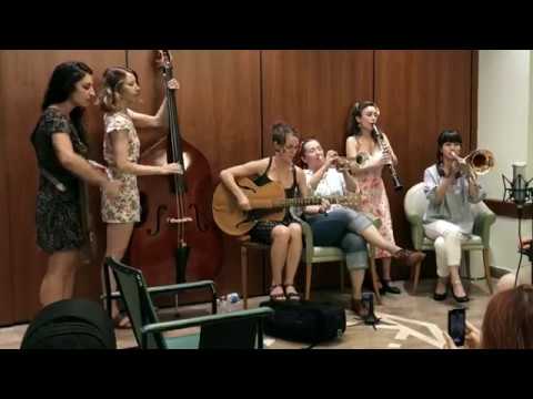 Shake 'Em Up Jazz Band - Washboard Wiggles | Around Lovesick Duo #23