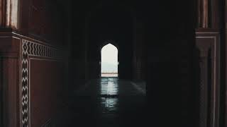 preview picture of video 'A weekend in Agra | New Year 2018 Solo trip'